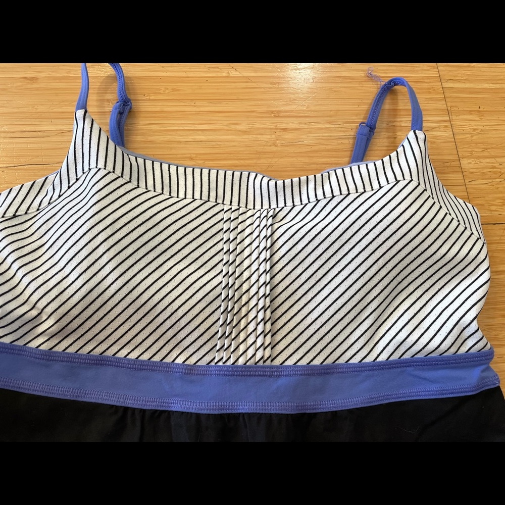 Lucy Yoga Tank Top Large - Picture 2 of 4